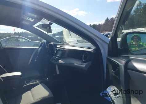 2015 Toyota Rav4 Le from USA, damaged, VIN JTMBFREV2FD149768